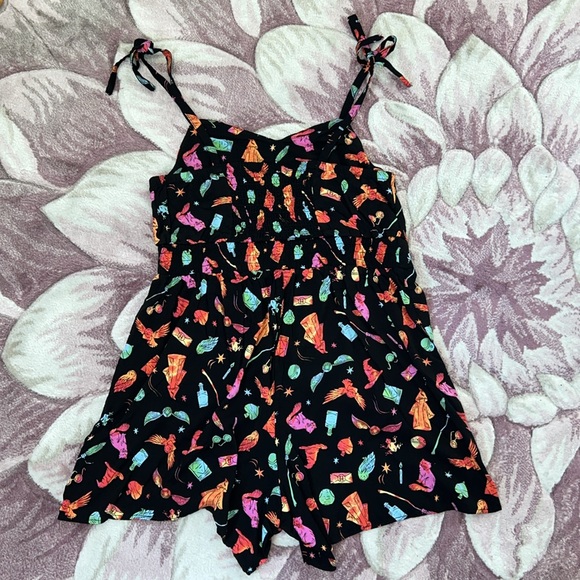 Torrid Harry Potter Stretch Challis Romper Size 00 - Picture 6 of 13
